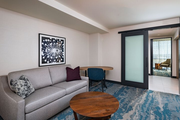 Room 11 of 31