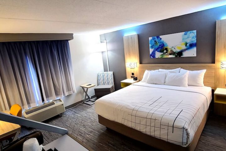 Room 17 of 53
