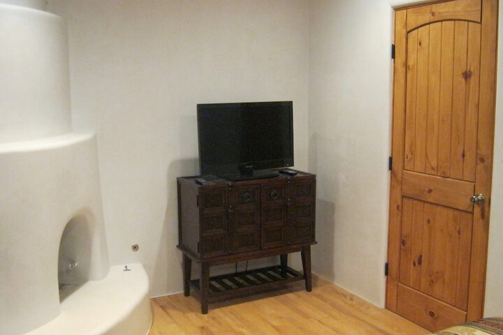 Room 68 of 100