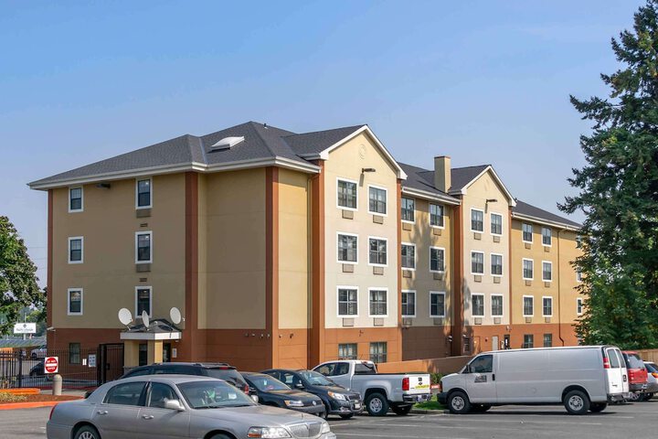 Hotel 4 of 34
