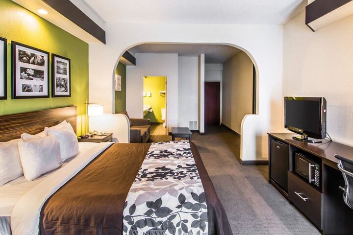 Room 12 of 41