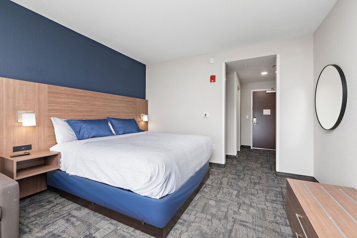 Room 50 of 105