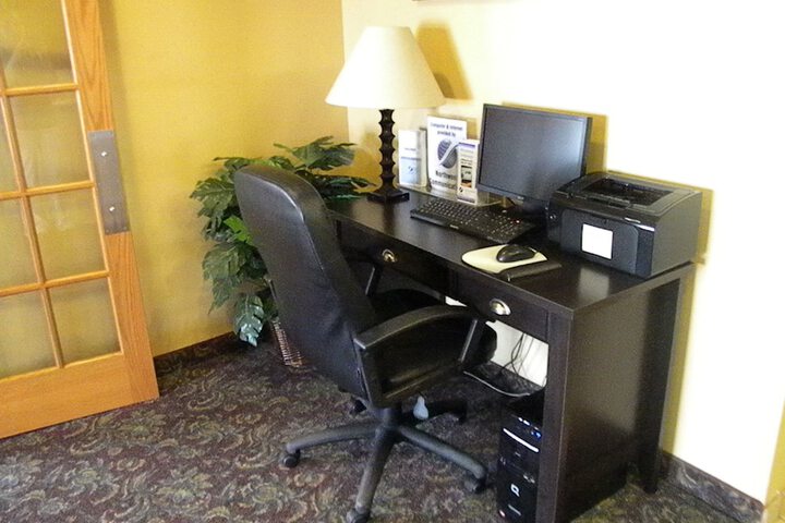 Pocahontas Inn & Suites