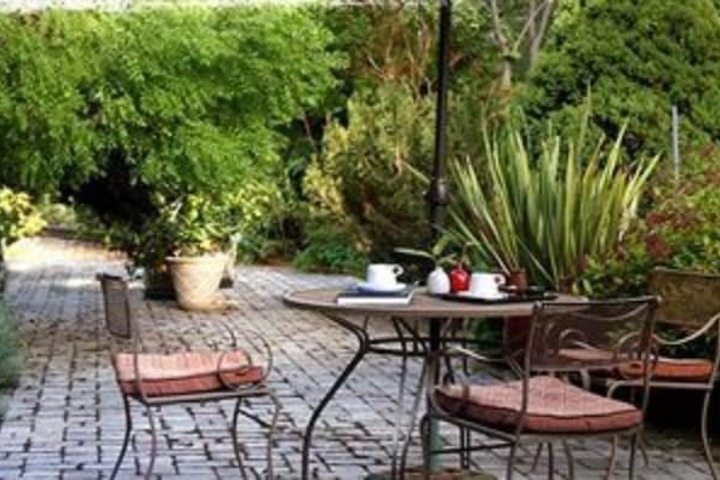 Eden Vale Inn