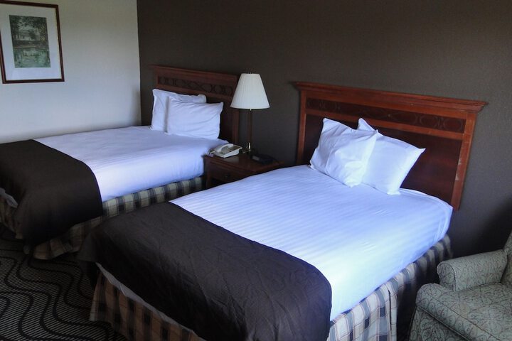 Room 17 of 38