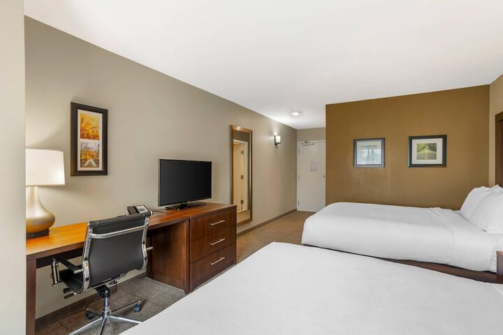 Comfort Inn & Suites Gap Amish Country