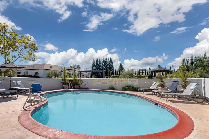 Pool 5 of 67