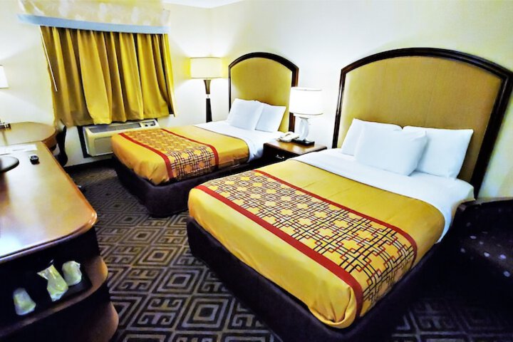 Room 27 of 42