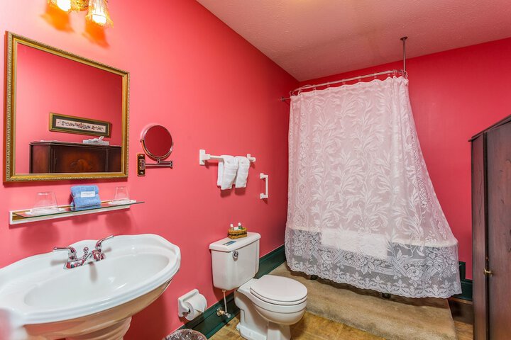 Room 9 of 58