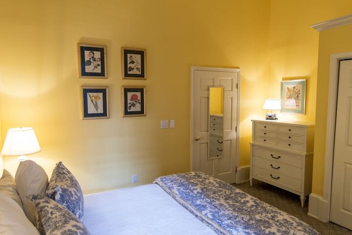 Room 48 of 72