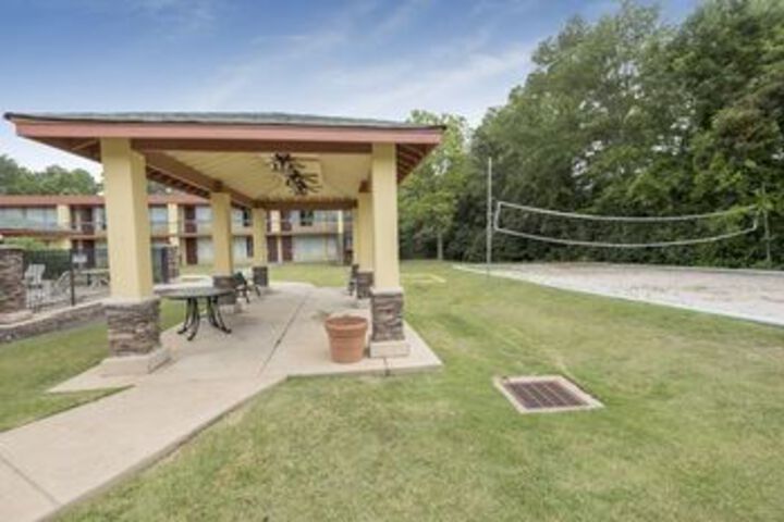 Quality Inn Near Fort Benning