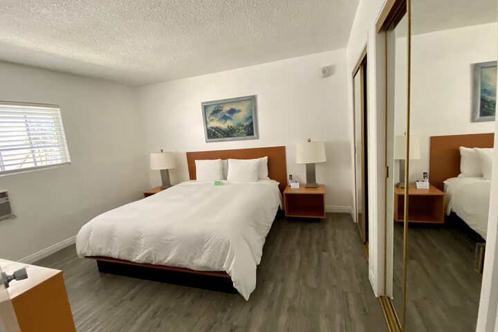 Room 62 of 79