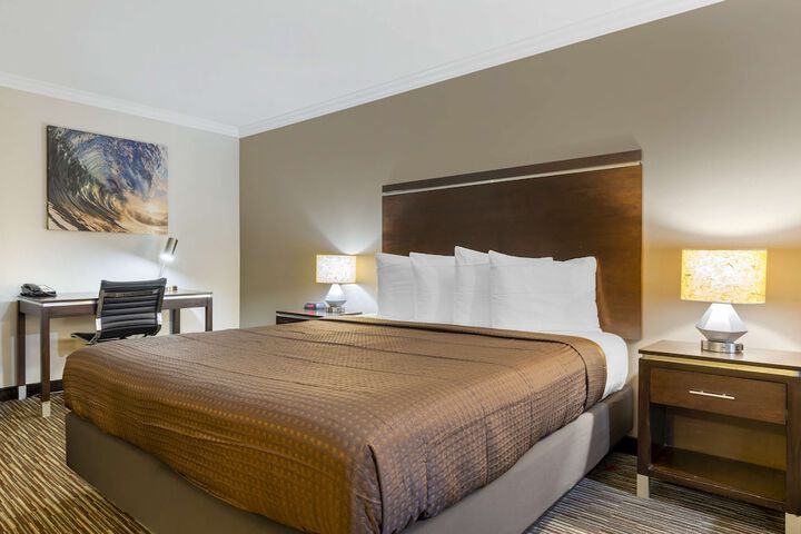 Room 20 of 33