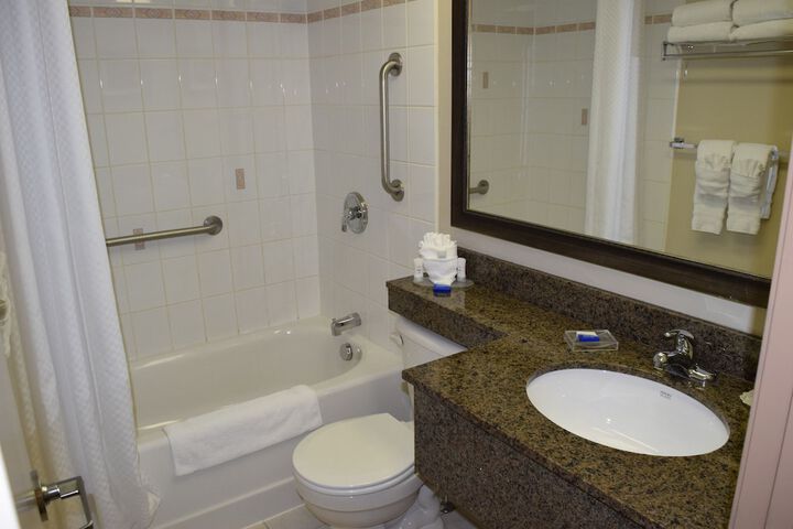 Best Western Plus Cobourg Inn & Convention Centre
