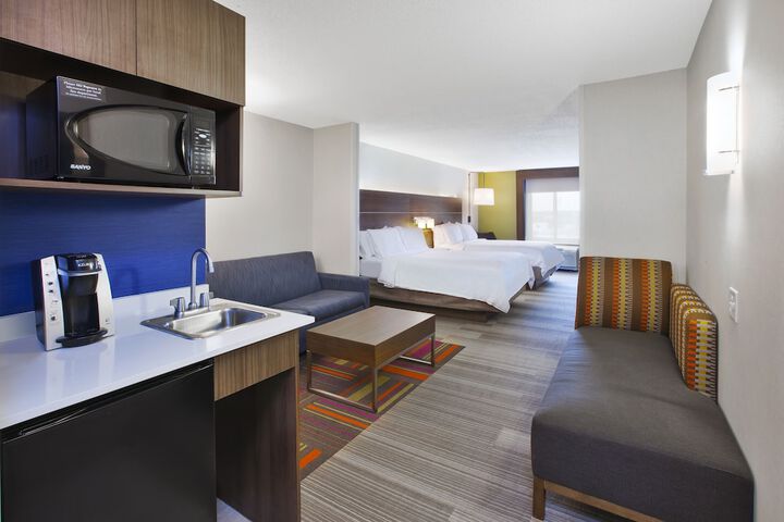Room 14 of 47