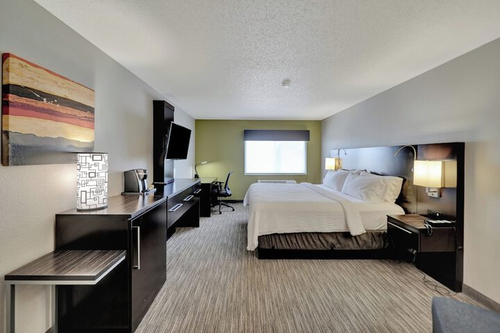 Room 123 of 163