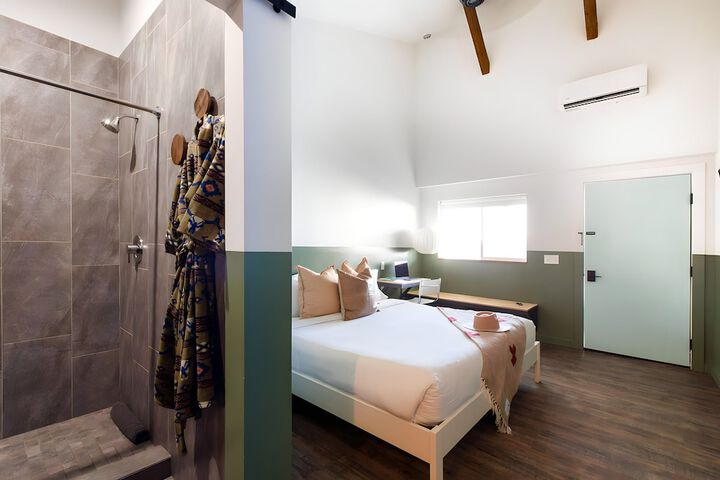 Mellow Moon Lodge
