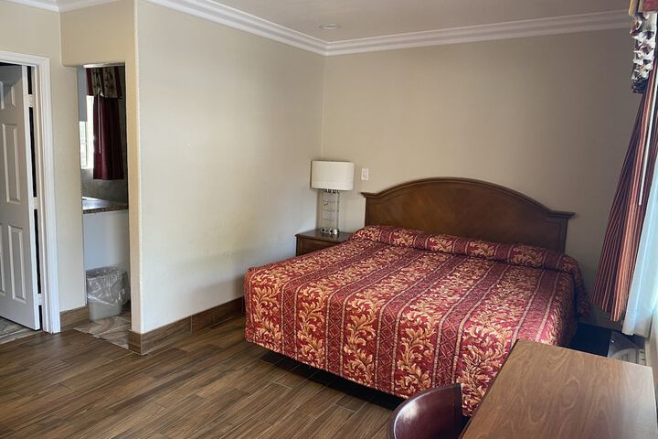 Room 37 of 52