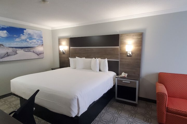 Ambassador Inn & Suites