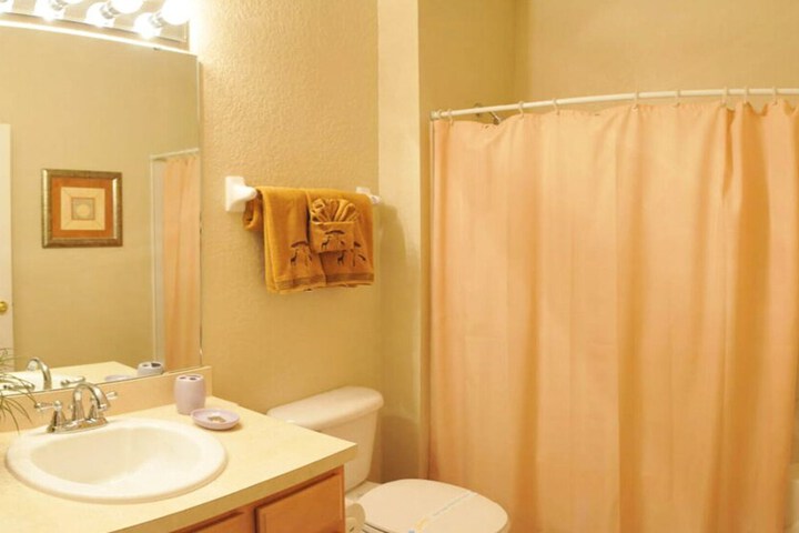 Room 12 of 34