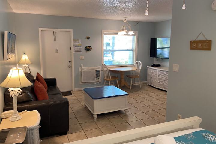 Room 120 of 170