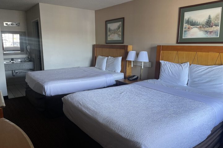 Room 15 of 32