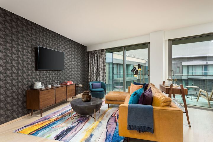 Room 61 of 150