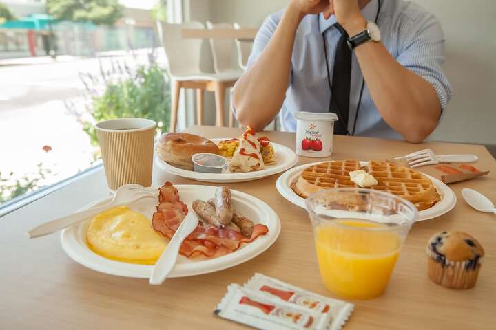 Breakfast/Coffee Service 72 of 76