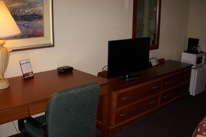 Room 18 of 43