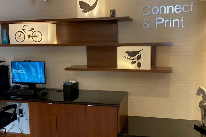 Business Center 20 of 20