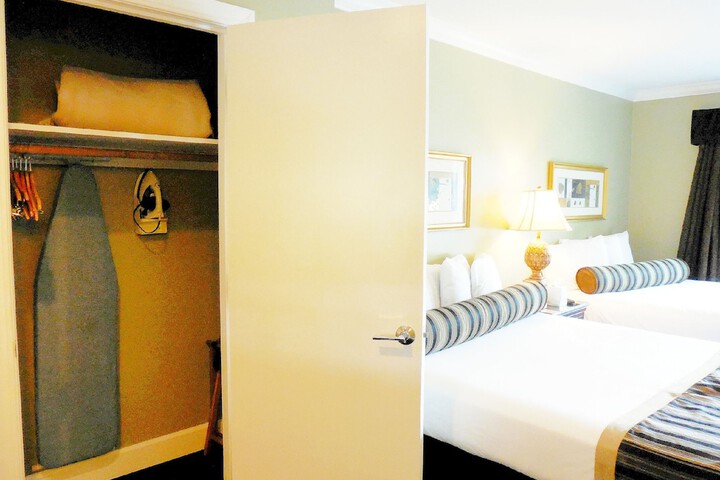 Room 48 of 72