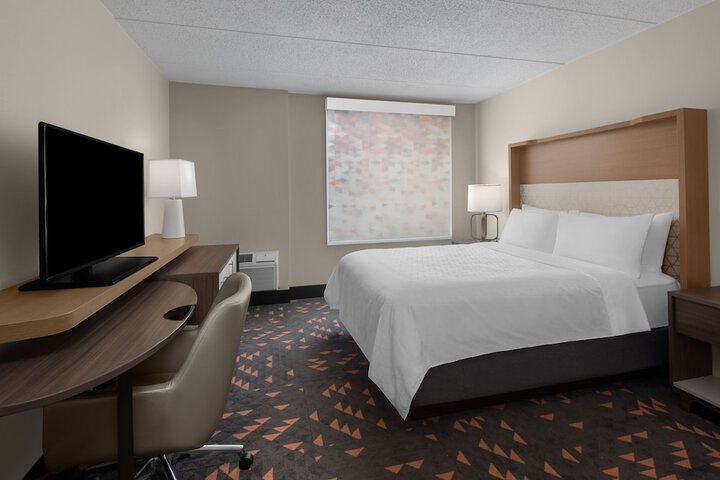 Room 28 of 45