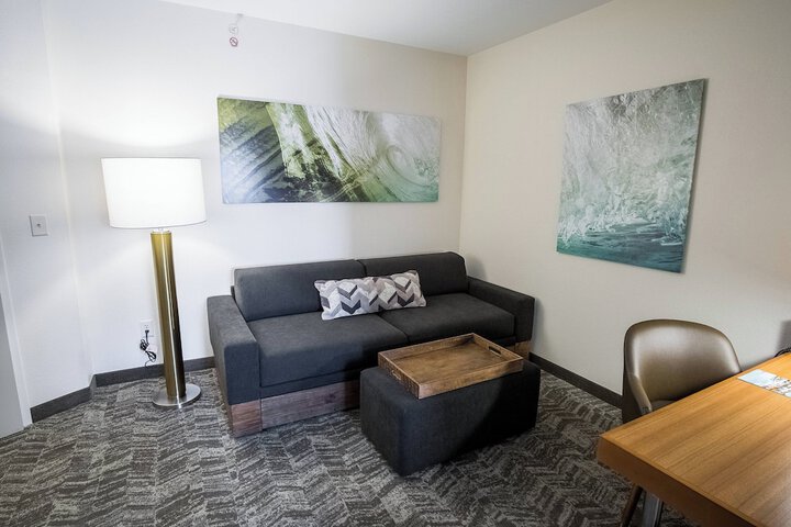 Room 12 of 19