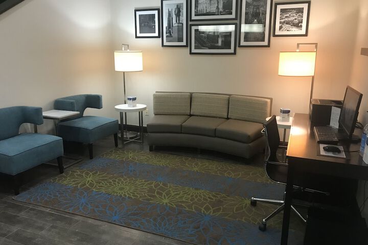 Hotel Interior 12 of 86