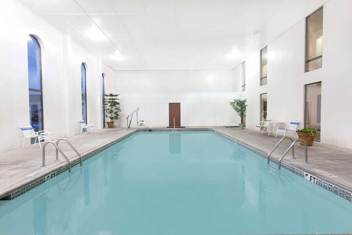 Pool 2 of 12