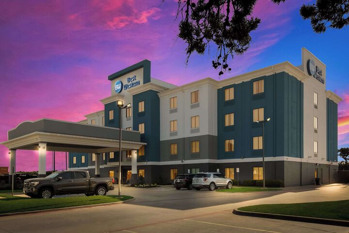 Hotel 2 of 31