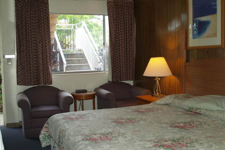 Room 16 of 24