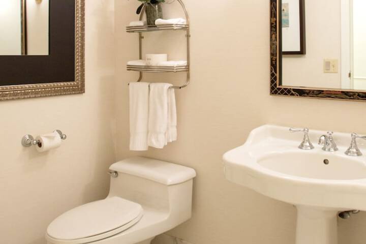 Room 21 of 52