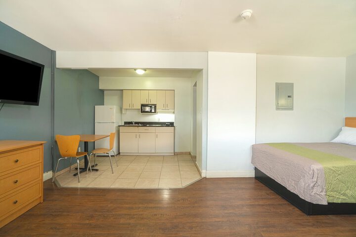 Room 22 of 40