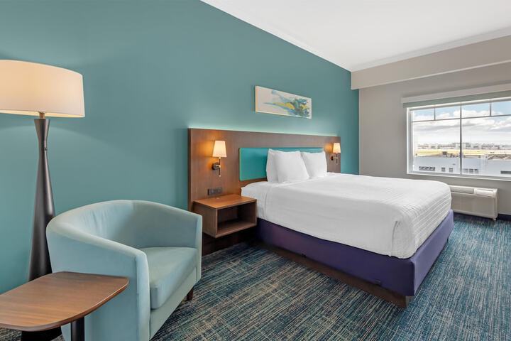 Best Western Plus Miami Airport North Hotel & Suites