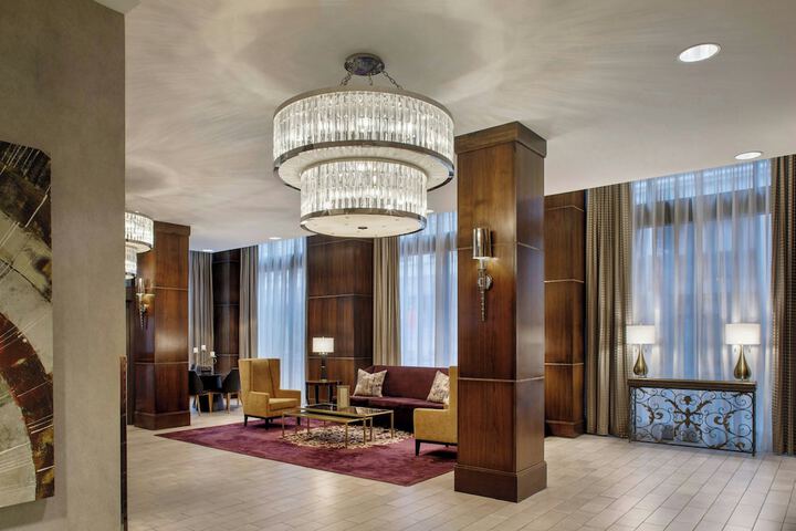 Ambassador Hotel Wichita Autograph Collection