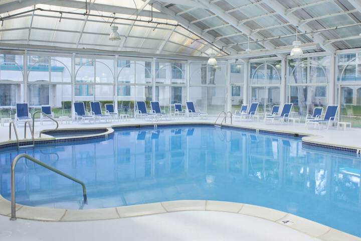 DoubleTree Suites by Hilton Hotel Mt. Laurel
