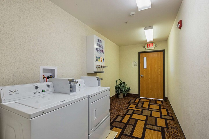 Room 26 of 38