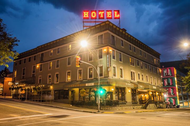 Hume Hotel & Spa