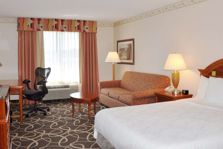 Room 32 of 44