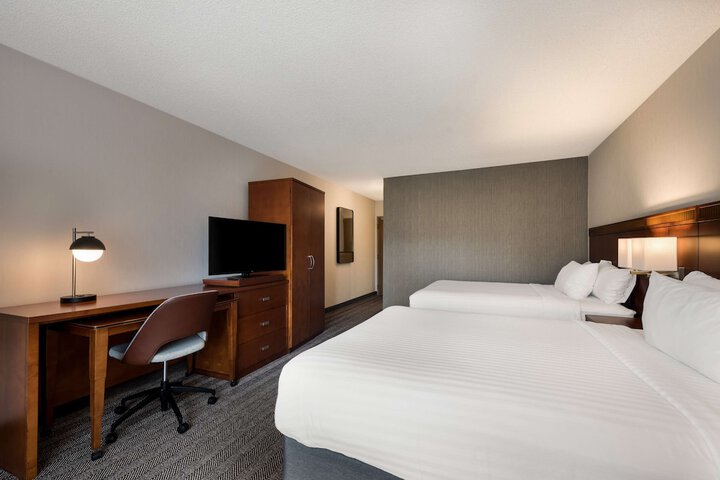 Room 30 of 42