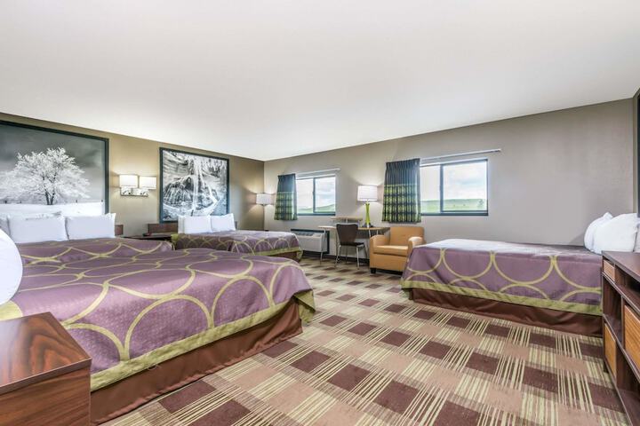 Room 7 of 15