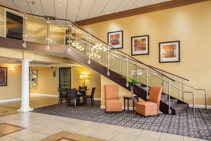 Hotel Interior 4 of 30