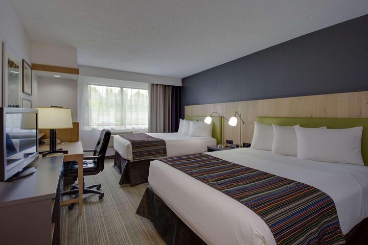 Room 4 of 14