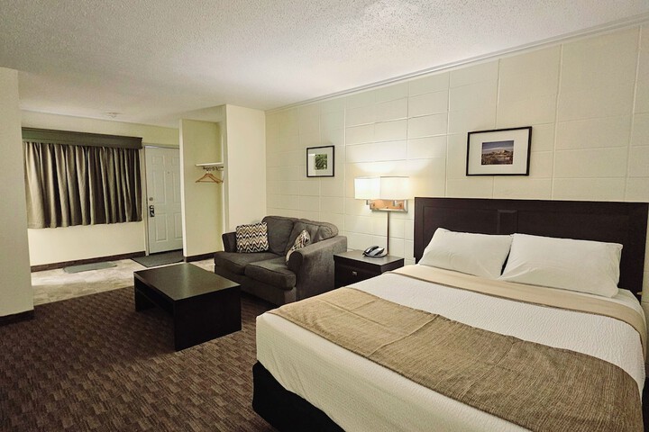 Room 32 of 44